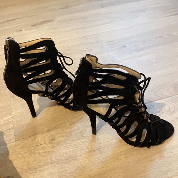Nine West Suede Lace Up Heels 👠 - Picture 3 of 7